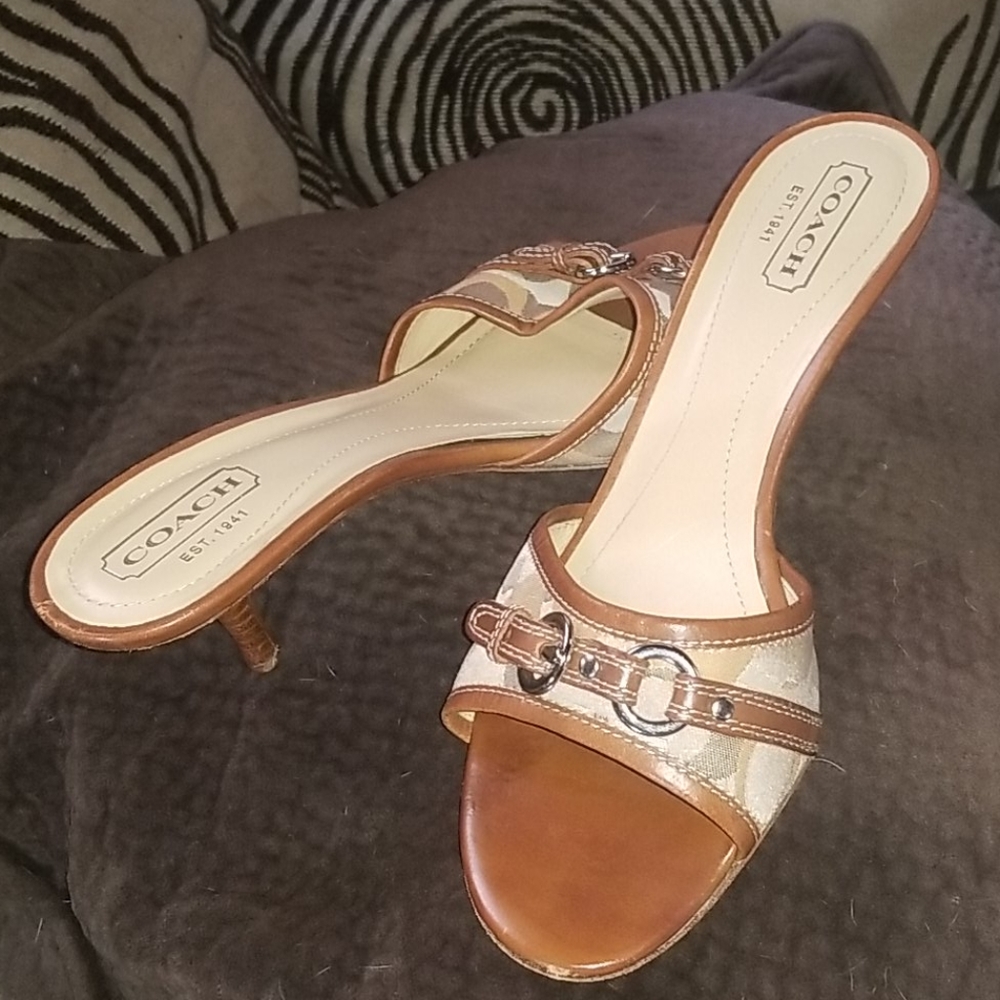 Authentic COACH low heels